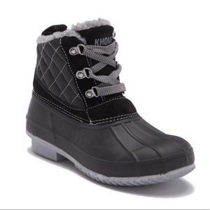 New no box Khombu Crest 2 Waterproof Ankle Boots Size 7 Black